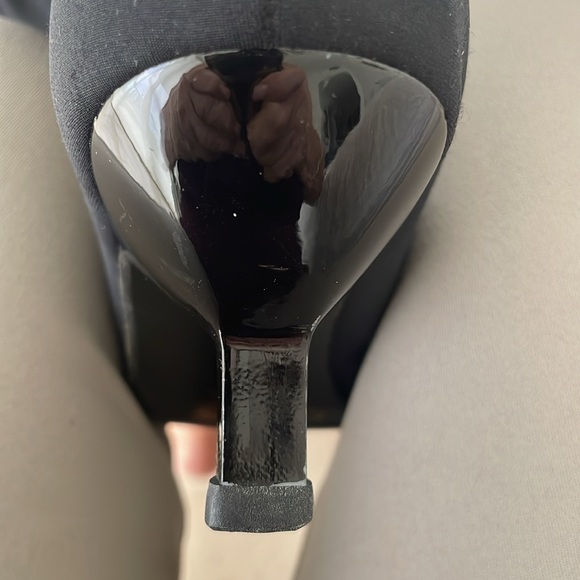 CALVIN KLEIN BLACK KITTEN BOOTIES - Picture 3 of 7